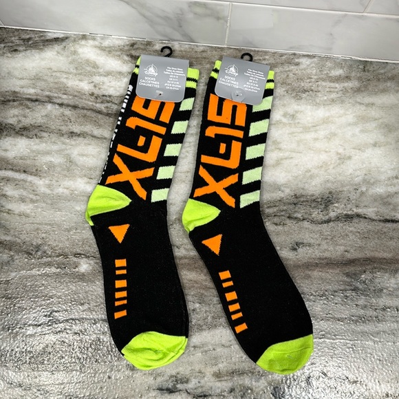 NWT Disney Parks Star Command XL-15 Buzz Lightyear Crew Socks Size 6-12 2 Pairs - Picture 1 of 7